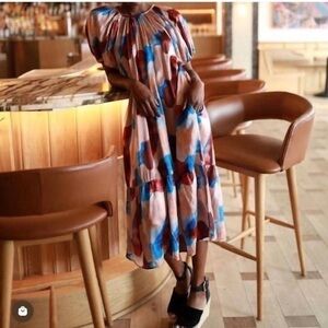 Never The Wallflower Gathered Dress MIDI in Urban Abstract